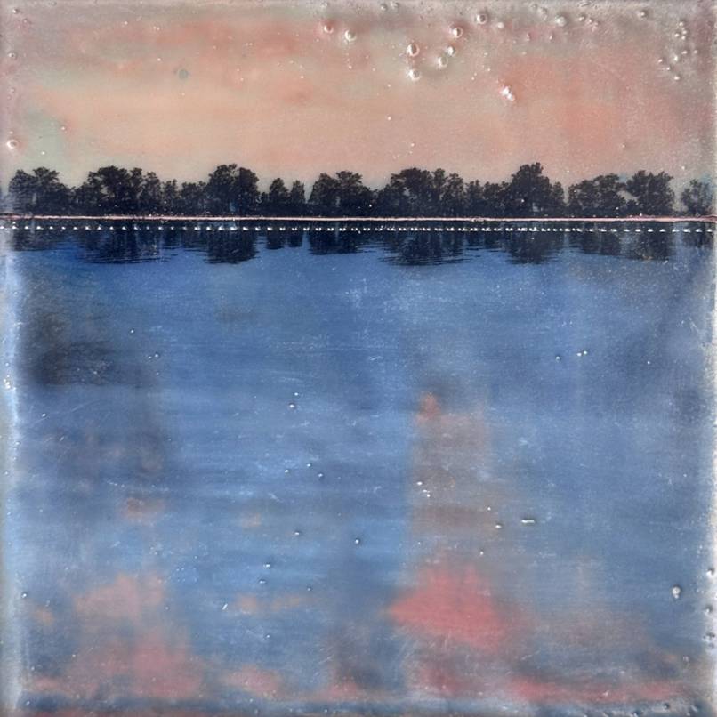 Holding the Horizon